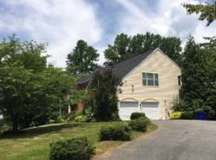 902 James Ridge Rd, Bowie, MD 20721