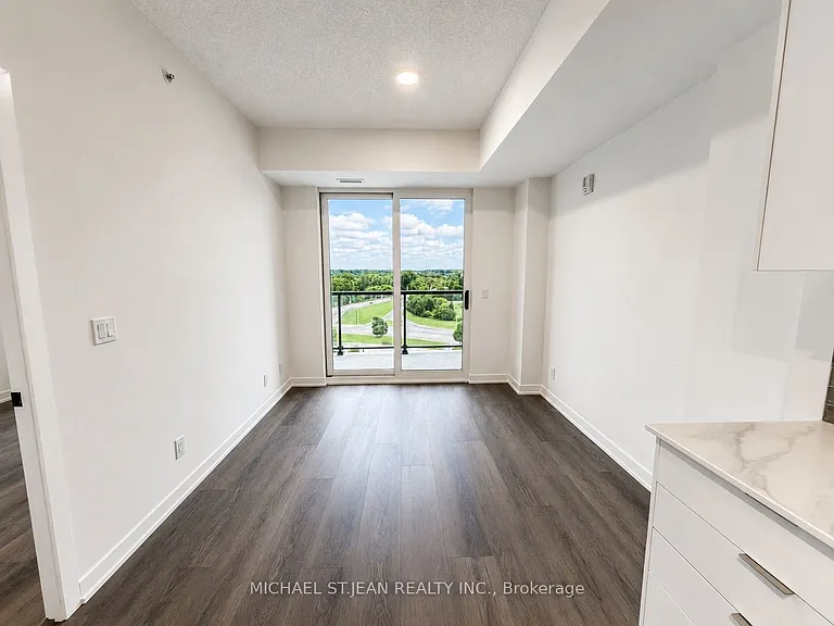 33 Erie Ave #1015 — Photo 11