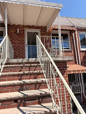Rented by Voro Purple LLC | media 25