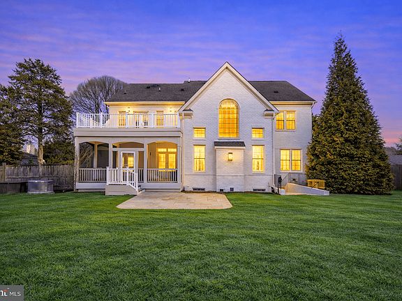 3rd image of 1318 Kurtz Rd