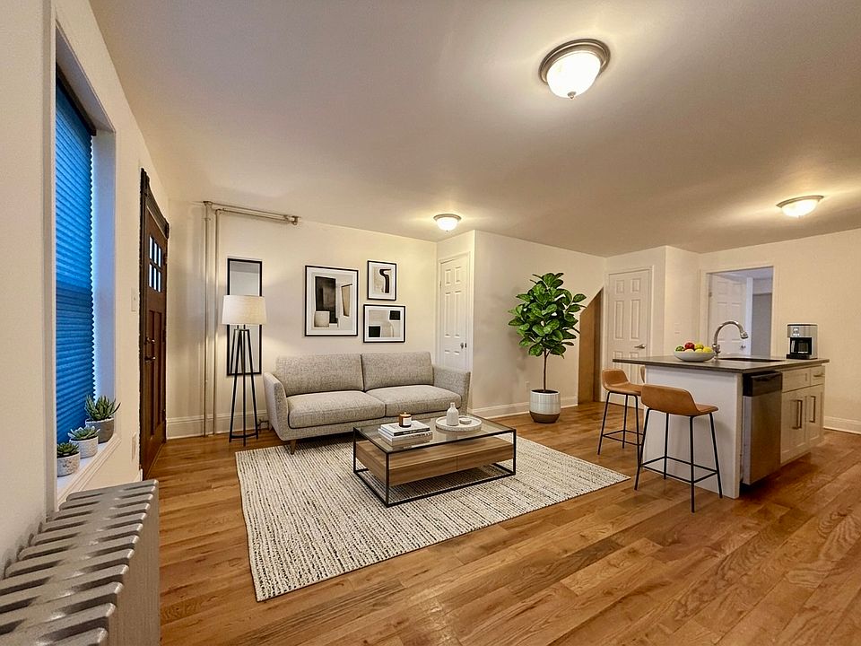 1st image of 300 Marion St #1