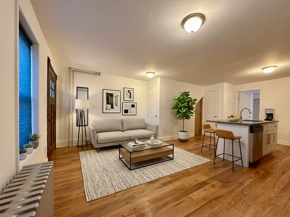 300 Marion Street image 1 of 16