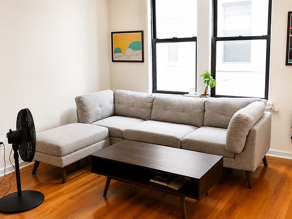 2nd image of 3422 28th St APT 2R