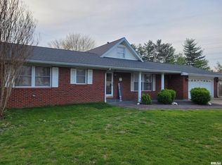 25 Sunset Dr, Mount Vernon, IL 62864
