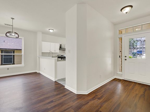 5th image of 108 Grant Ct