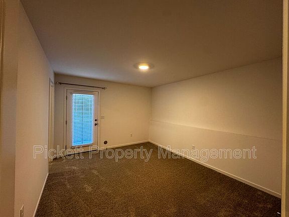 3rd image of 10001 Kings Landing Ave NW
