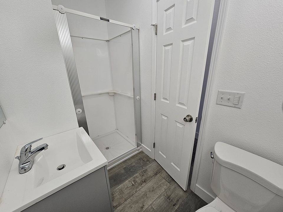 1st image of 29450 Ellensburg Ave #108