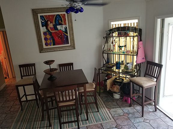 3rd image of 117 Homewood Dr