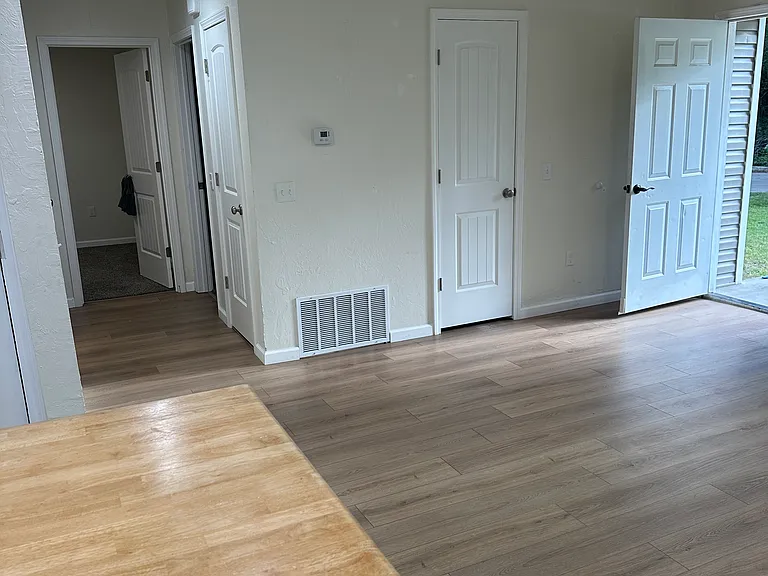 833 S Union Ave — Photo 5
