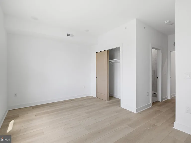 2237 N 16th St #2 — Photo 15