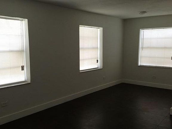 5th image of 1794 Normandy Dr