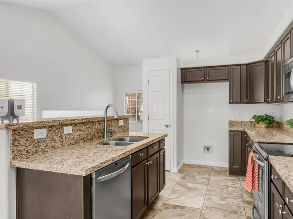 8944 W FULLAM Street, Peoria, AZ 85382