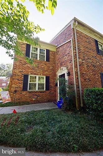 1st image of 904 College Pkwy