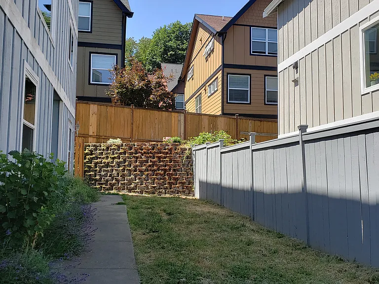 2416 SW Holden St #E — Photo 3