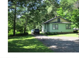 186 S Belfast Ave, Augusta, ME 04330