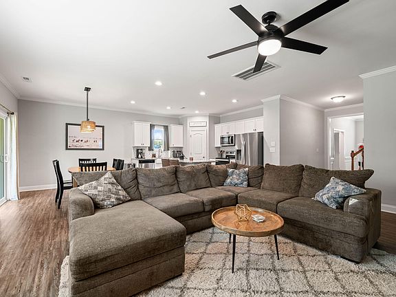 5th image of 206 S Titus Ln