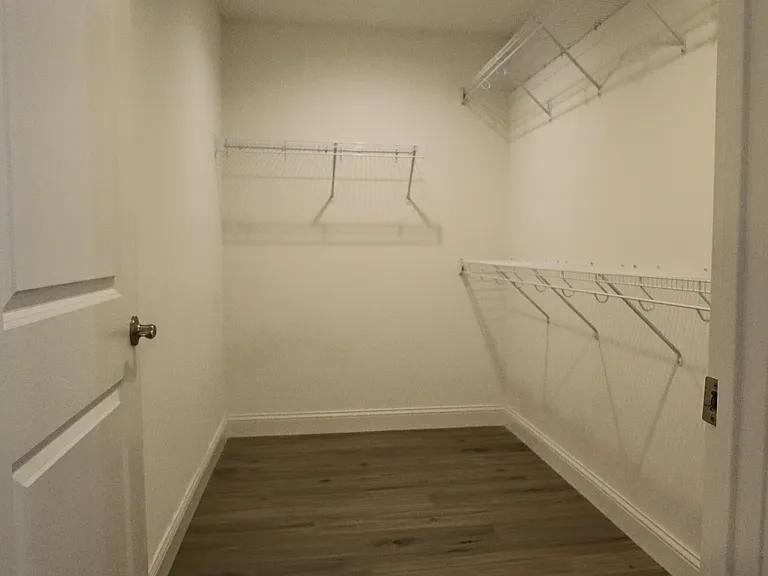 249 Oak Grove Cir — Photo 12