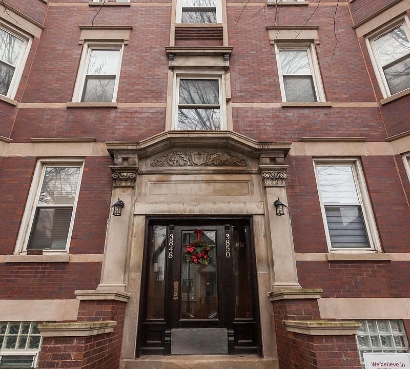 1st image of 3850 N Damen Ave #3