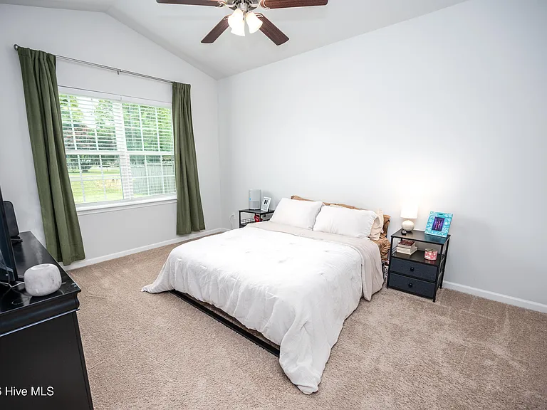 417 Ginger Dr — Photo 20