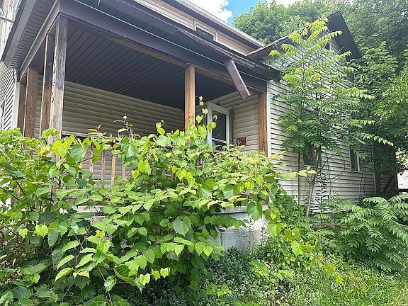 2nd image of 1049 Johnston St