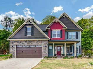 386 River Knoll Dr, Clayton, NC 27527