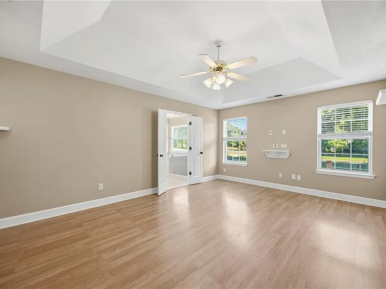 1650 Huntcrest Way SW — Photo 21