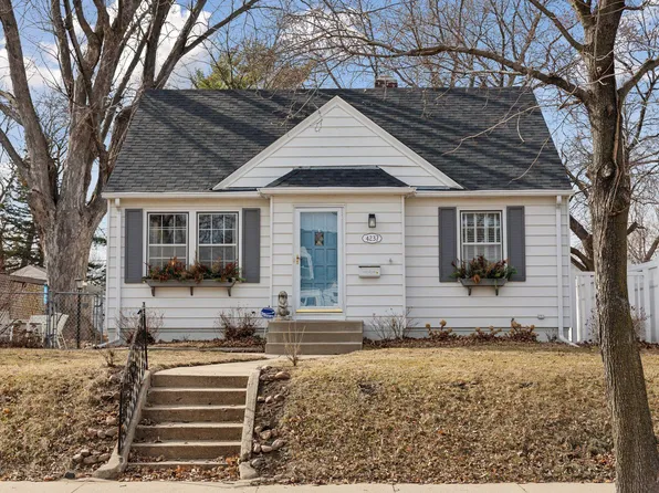 4237 Abbott Ave N, Robbinsdale, MN 55422
