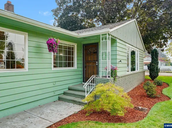 874 W Ida St, Stayton, OR 97383