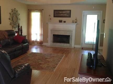 4th image of 32 Lee Road 2109