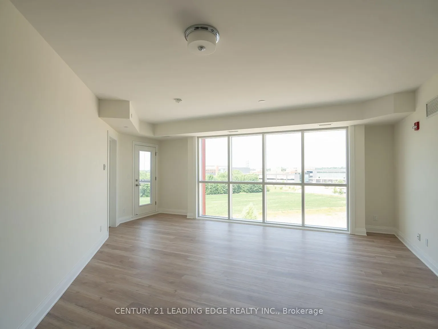 2 bed, $2,800 — Photo 3