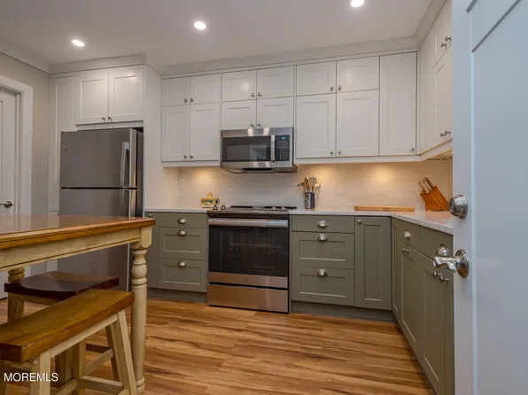 867 B Liverpool Circle, Manchester, NJ 08759