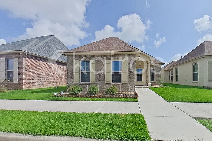 1st image of 3012 Forestwood Dr