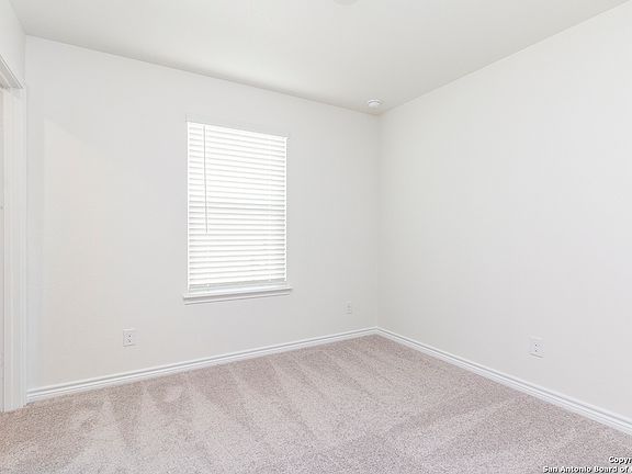4th image of 15354 Oceanus Drive