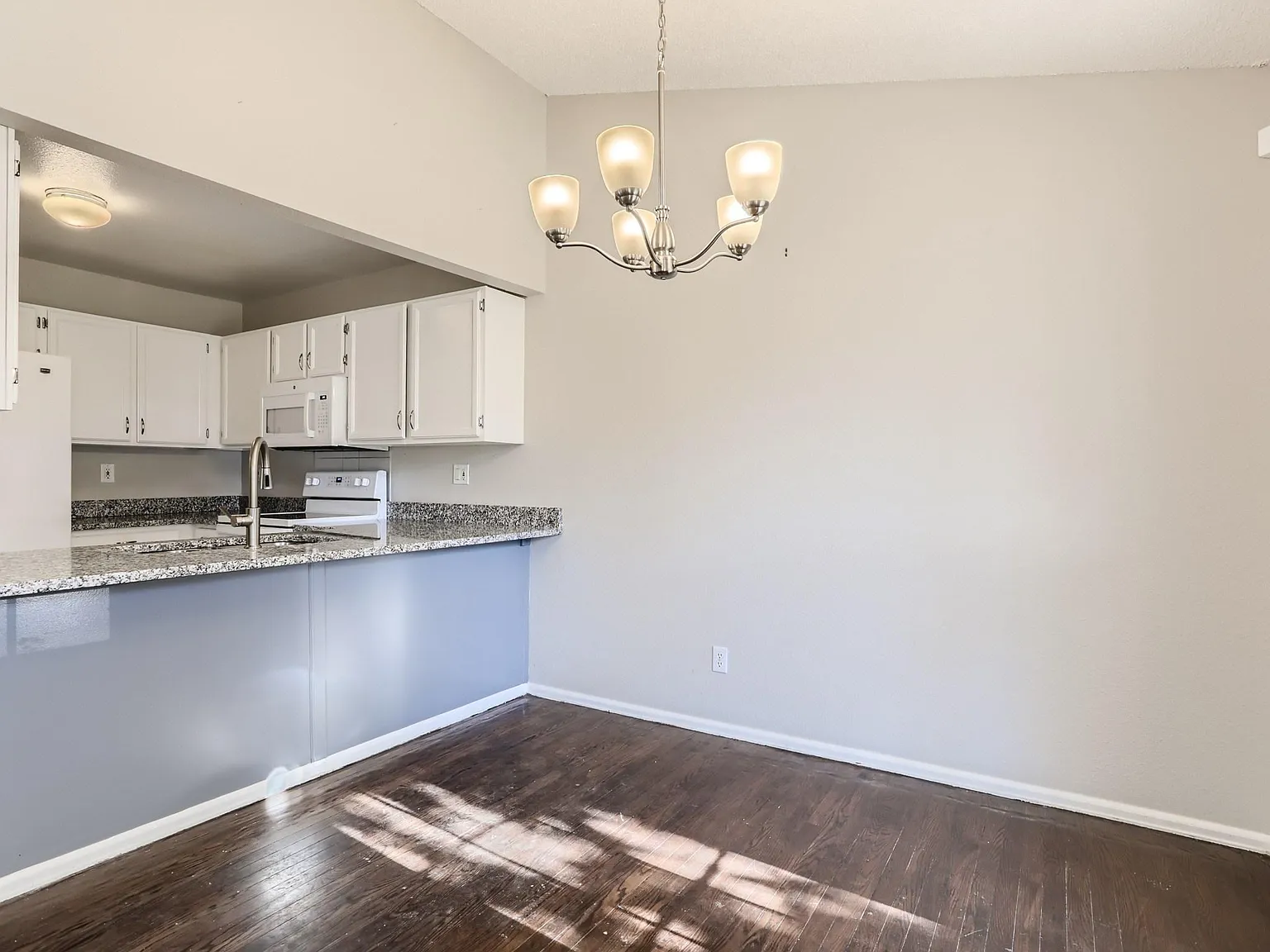 2817 S Fundy St — Photo 3