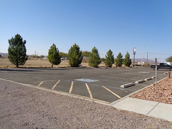 4th image of 3401 W Picacho Ave #1