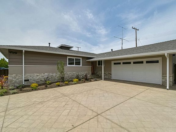2nd image of 3405 Kenyon Dr