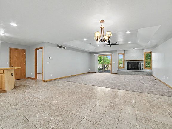 5th image of 5531 N Clarence Ct