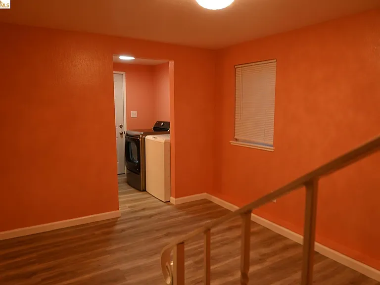 1316 Russell St — Photo 7