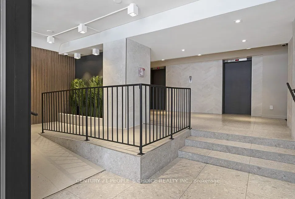3875 Sheppard Ave E #405