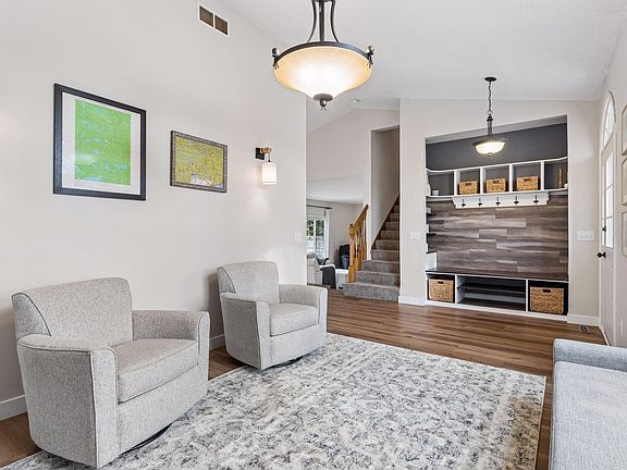 5th image of 2030 Sibley View Ct