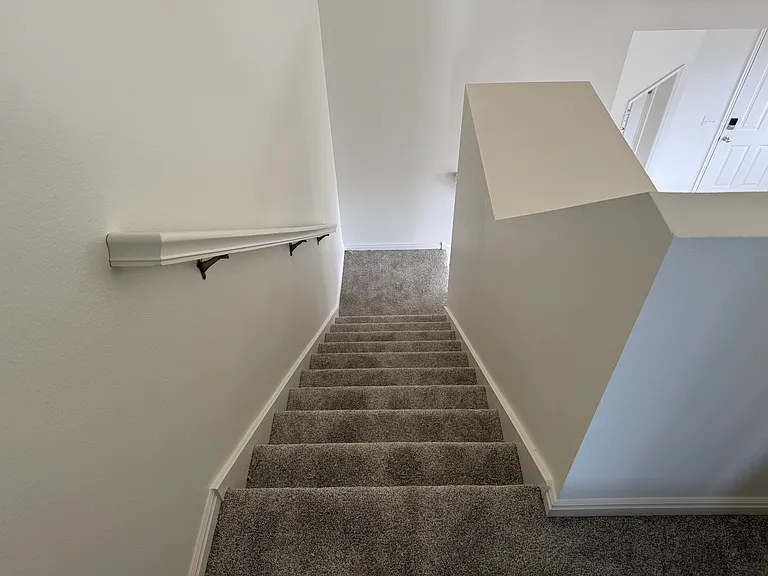 21 N Country Bend Rd — Photo 8