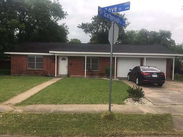 1st image of 205 Scarborough Dr