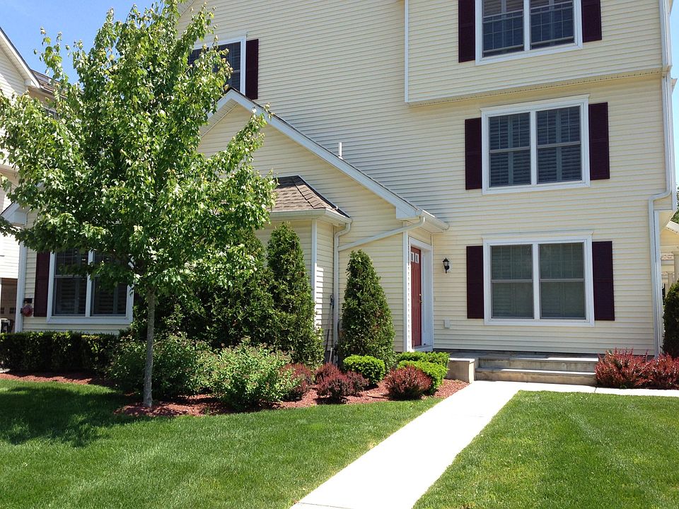 1st image of 2023 Summer St APT 1
