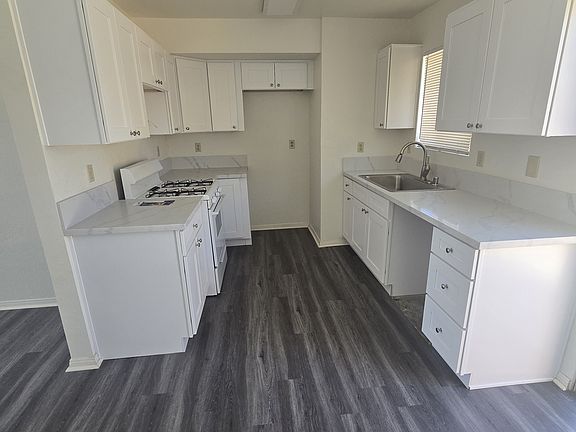 5th image of 13576 El Cajon Dr APT B