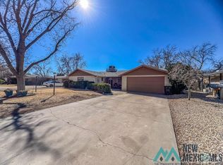 1407 N Country Club Cir, Carlsbad, NM 88220