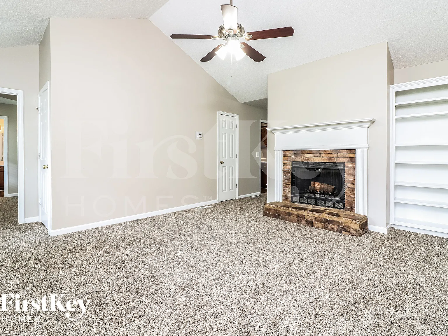 3 bed, 2.0 bath, 1999 sqft, $2,205 — Photo 4