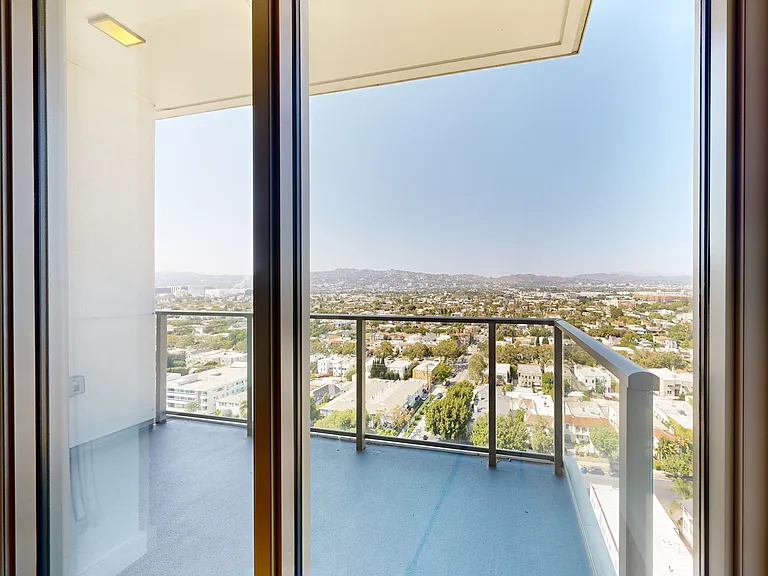 Vision on Wilshire — Photo 70
