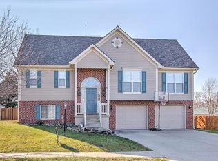 111 Somerset Dr, Gower, MO 64454