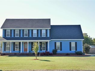 113 Bugle Call Dr, Raeford, NC 28376
