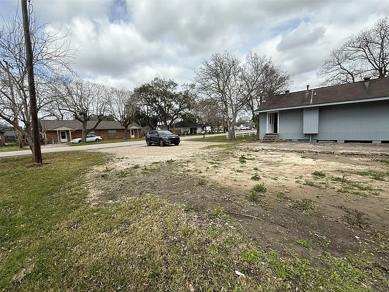 4114 Victoria Ave — Photo 5
